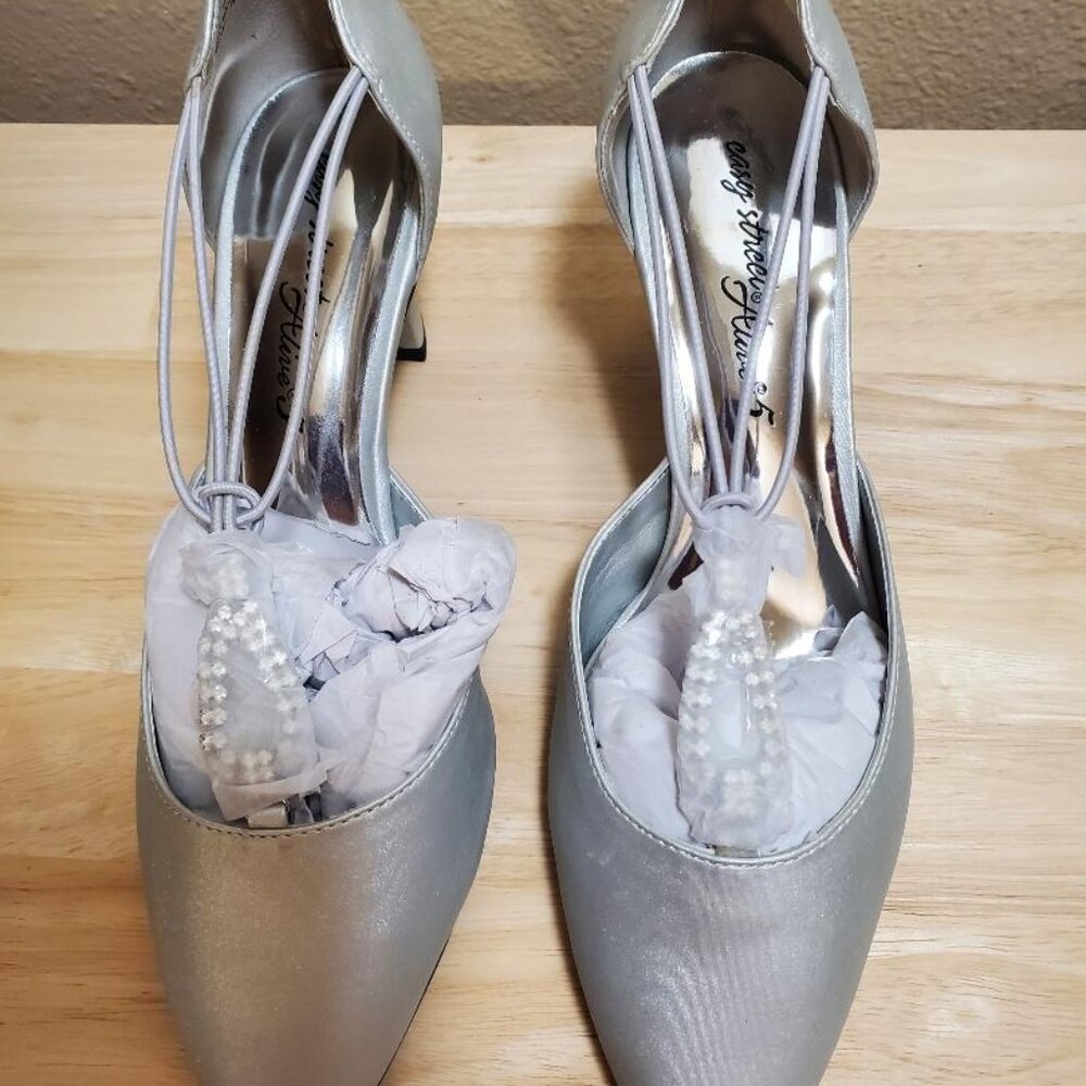Dressy Ladies Shoes - New Size 9W